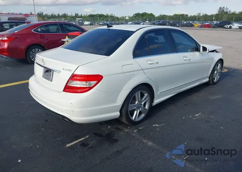 2010 Mercedes-Benz C 300 Luxury 4Matic/Sport 4Matic из США, поврежденный, VIN WDDGF8BB9AF485270